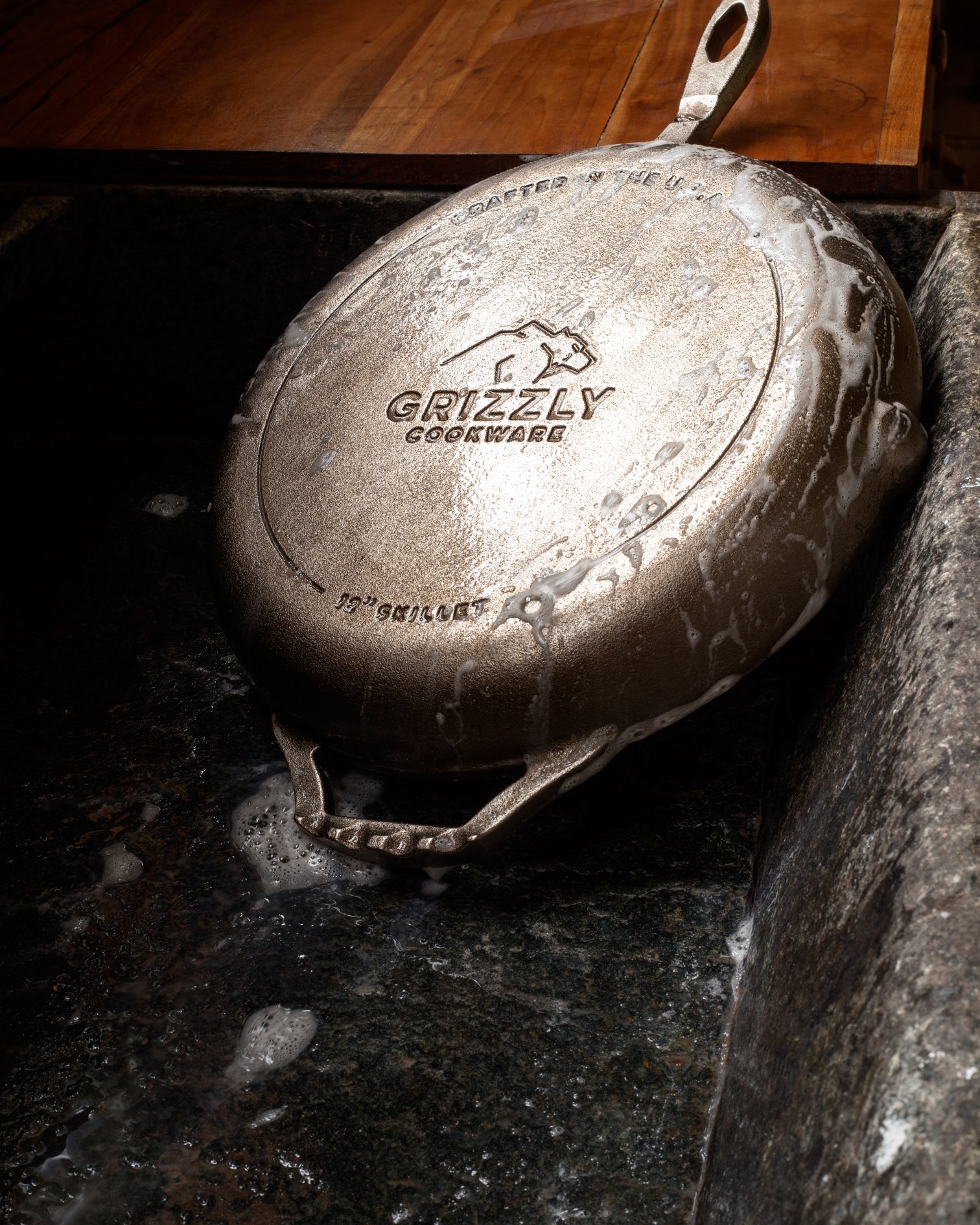 GRIZZLY Cast Iron Cookware